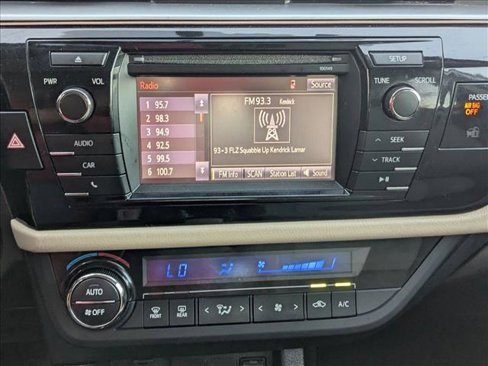 Used 2014 Toyota Corolla LE image 6