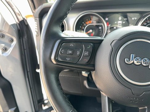 Used 2022 Jeep Wrangler Unlimited Sport image 17