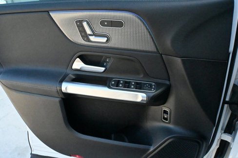 Used 2021 Mercedes-Benz GLB 250 image 26