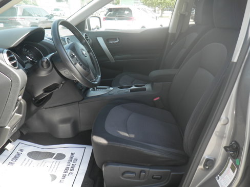 Used 2012 Nissan Rogue SV image 15