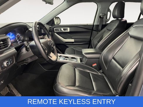 Used 2021 Ford Explorer XLT w/ Equipment Group 202A image 13