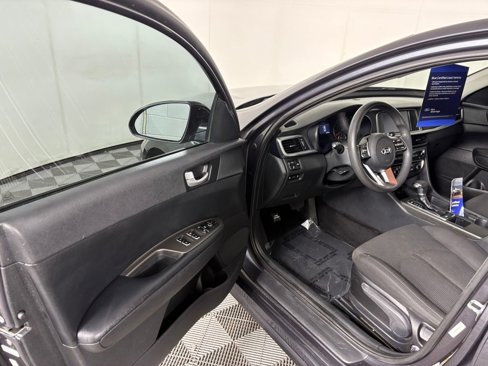Used 2019 Kia Optima LX image 11