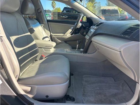 Used 2009 Toyota Camry SE image 11
