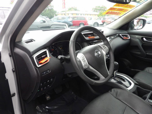 Used 2016 Nissan Rogue SL w/ SL Premium Package image 6
