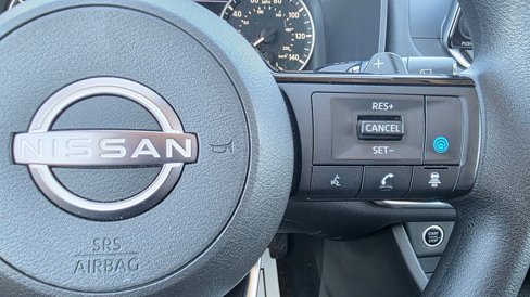 Used 2023 Nissan Rogue SV image 28