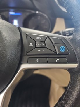 Used 2020 Nissan Rogue SL image 16