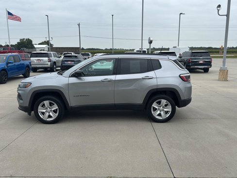 Used 2022 Jeep Compass Latitude w/ Convenience Group image 6