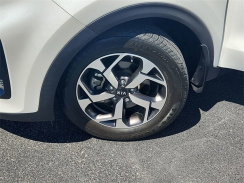 Certified 2022 Kia Sportage LX image 28