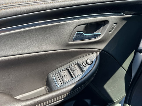 Used 2019 Chevrolet Impala LT image 29