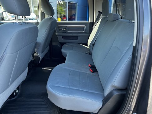 Used 2019 RAM 1500 Classic SLT image 6