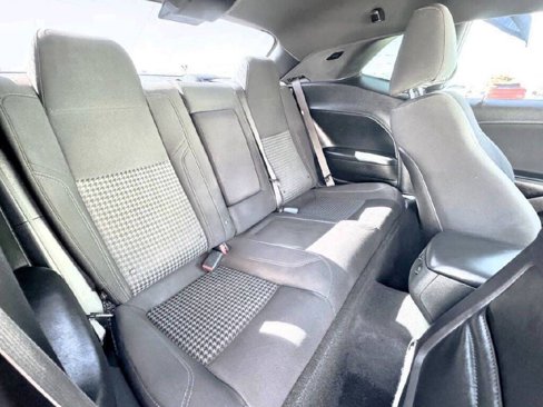 Used 2019 Dodge Challenger SXT image 15