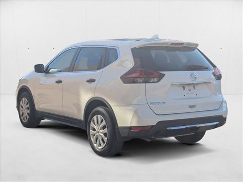 Used 2019 Nissan Rogue S image 7