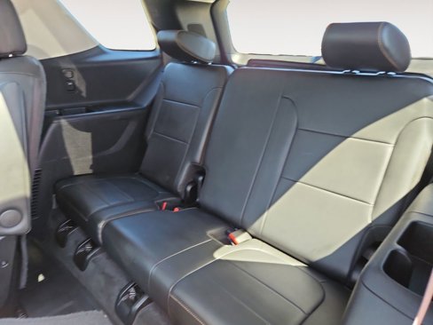 Used 2020 Chevrolet Traverse Premier image 12