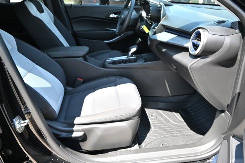 Used 2025 Chevrolet Trax LS w/ LS Convenience Package image 15