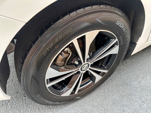 Used 2022 Nissan Sentra SV image 12