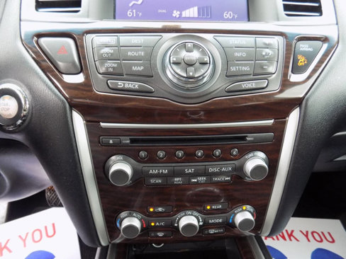 Used 2013 Nissan Pathfinder Platinum image 19
