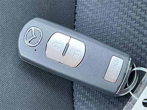 Used 2017 MAZDA CX-5 Sport image 26