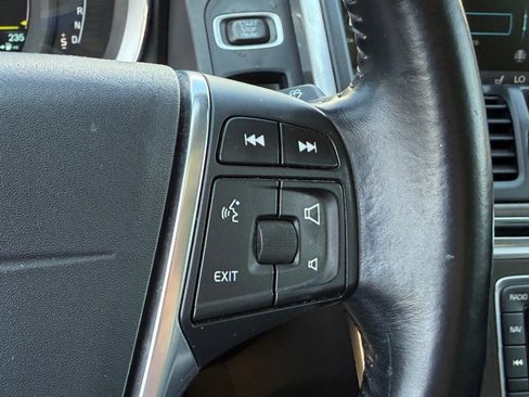 Used 2015 Volvo XC60 T5 Platinum image 19