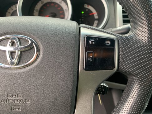 Used 2012 Toyota Tacoma TRD Off-Road image 17