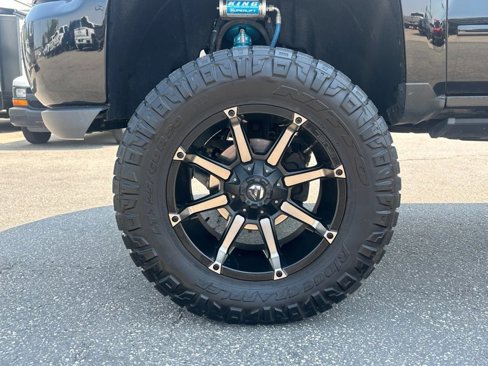 Used 2017 Chevrolet Silverado 1500 LT w/ All Star Edition image 9