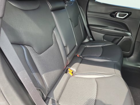 New 2026 Jeep Compass Latitude image 14