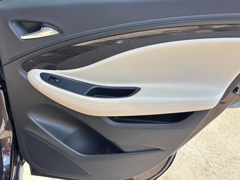Certified 2020 Buick Envision Essence image 22