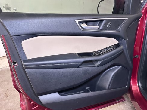 Used 2019 Ford Edge SEL w/ Equipment Group 201A image 22