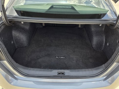 Used 2024 Nissan Altima 2.5 SV image 18