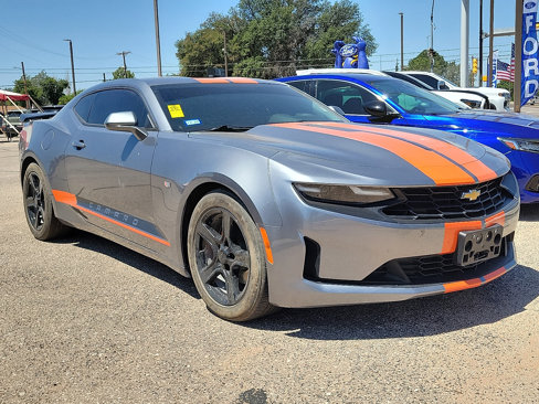 Used 2022 Chevrolet Camaro LT image 4
