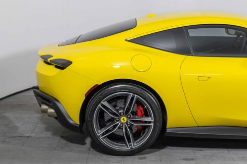 Used 2023 Ferrari Roma image 11