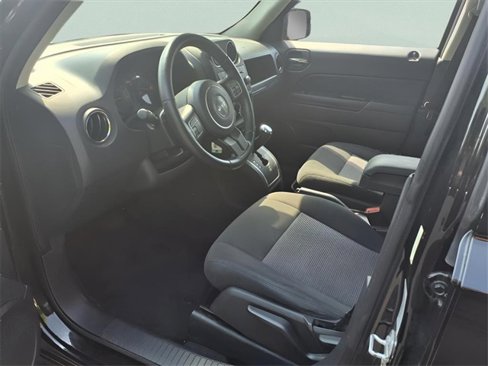 Certified 2015 Jeep Patriot Latitude image 13