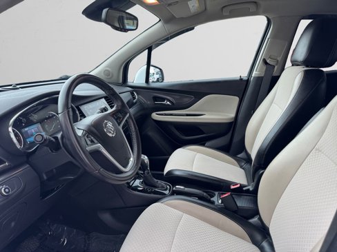Used 2019 Buick Encore Preferred image 10