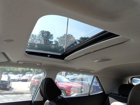 New 2025 Hyundai Venue SEL image 35