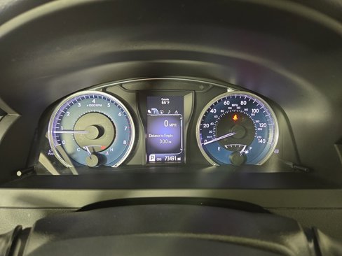 Used 2017 Toyota Camry XLE image 17