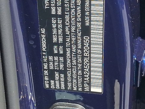 Certified 2024 Porsche Macan Turbo image 29