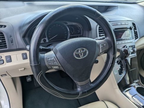 Used 2011 Toyota Venza image 17