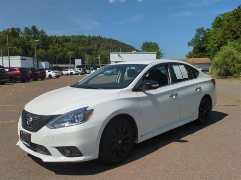 Used 2018 Nissan Sentra SR w/ SR Midnight Edition Package image 8