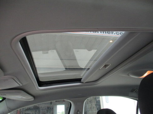 Used 2009 Pontiac G6 Sedan w/ Sun And Sound Package image 10