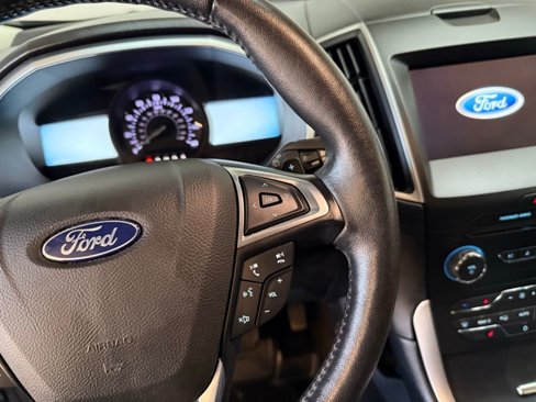 Used 2018 Ford Edge SEL w/ Equipment Group 201A image 27