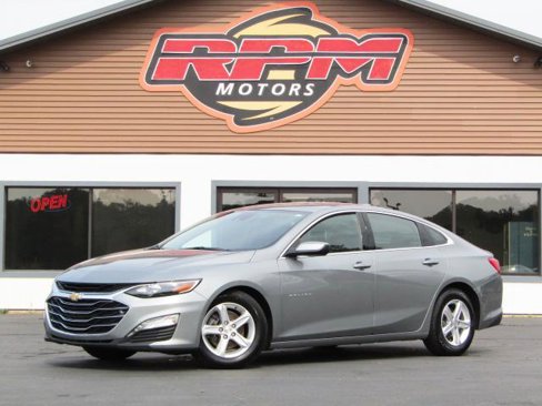 Used 2023 Chevrolet Malibu LT image 2
