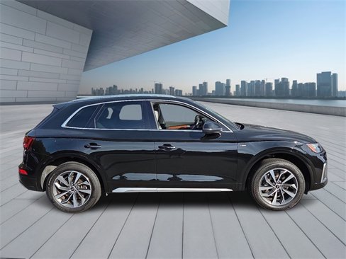 Certified 2023 Audi Q5 2.0T Premium Plus w/ Premium Plus Package image 7
