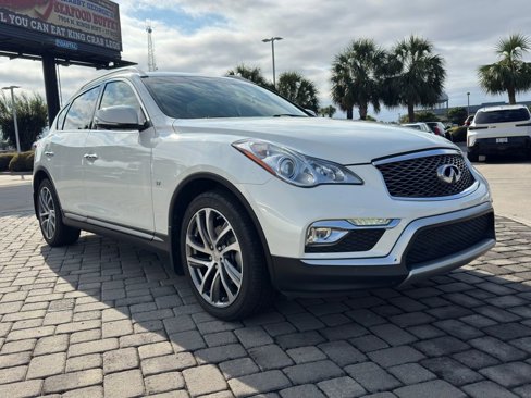 Used 2017 INFINITI QX50 AWD w/ Deluxe Touring Package image 7