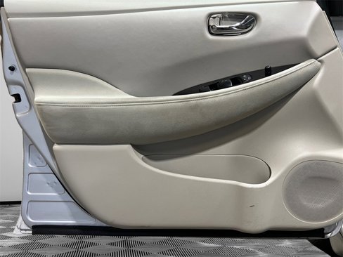 Used 2017 Nissan Leaf SV image 22