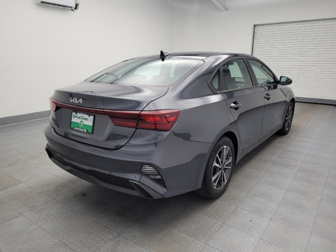 Used 2023 Kia Forte LXS image 9