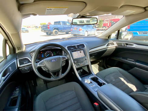 Used 2019 Ford Fusion SE image 34