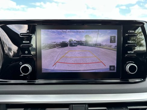Used 2022 Kia K5 LXS image 24