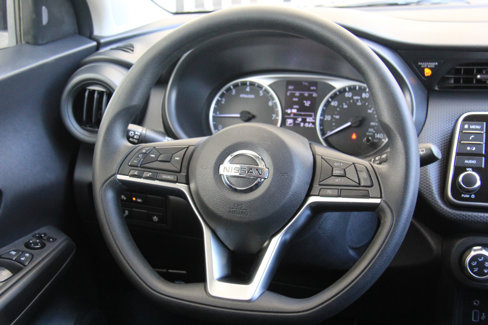 Used 2022 Nissan Kicks S image 12