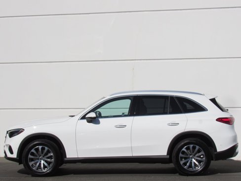 Certified 2025 Mercedes-Benz GLC 300 4MATIC image 4