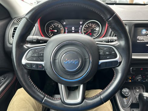 Used 2019 Jeep Compass Trailhawk image 17