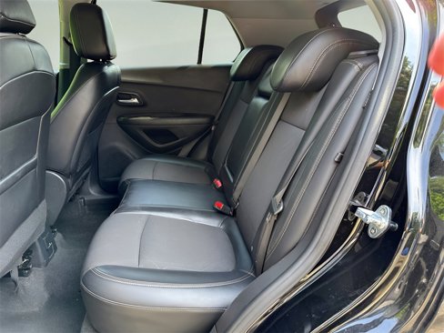 Used 2021 Chevrolet Trax LT image 21